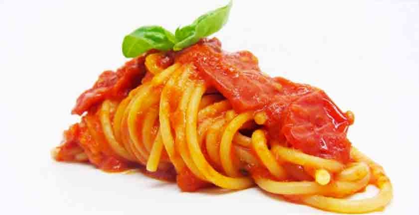 spaghetti-gargnano-pomodoro-Gennaro-Esposito-640x426-1170x600