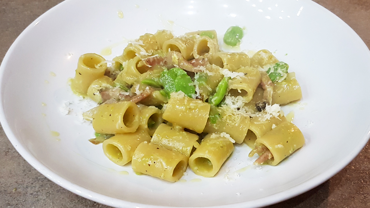 tagliatelle-FAVE-GUANCIALE-E-PECORINO-2