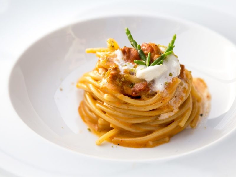 spaghettone J-MOMO con carbonara di mare